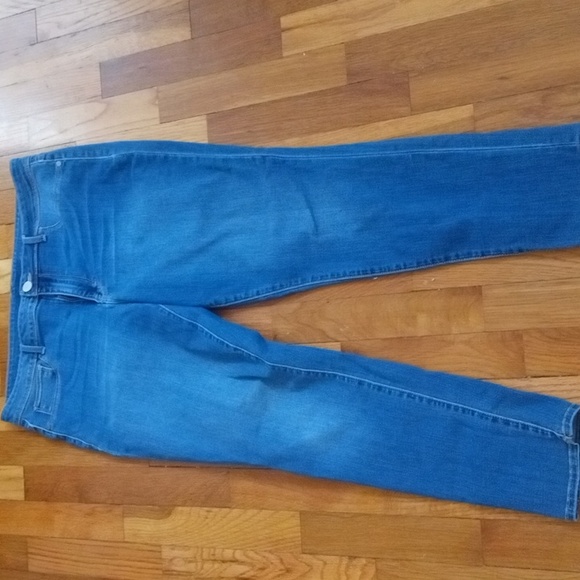 women size 16 skinny jeans Time & Tru, medium wash - Picture 2 of 3